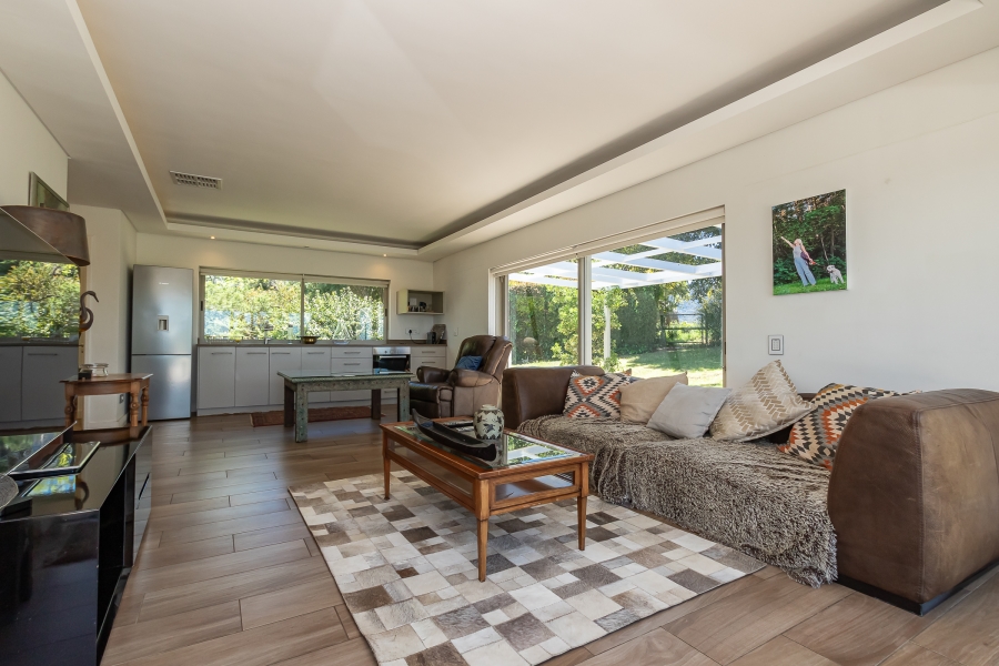 4 Bedroom Property for Sale in Bishopscourt Western Cape